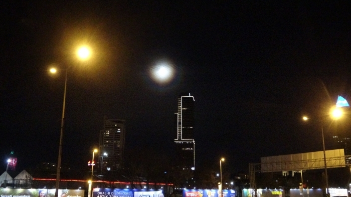 Sper Ay, stanbul'da byle grntlendi