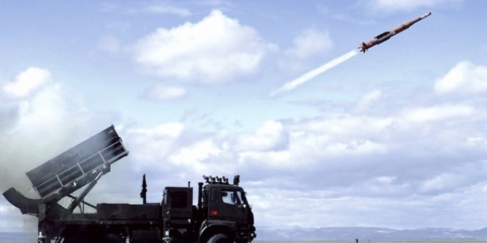 kisi arasnda yumuak bir gei var. Yani roket motorunu biraz daha artrdnzda yksek irtifa oluyor.