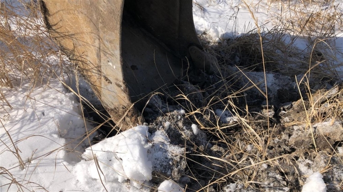 Muhtar akir Uyusun, 'Devletimizden, zel idareden Allah raz olsun. Mezarlkta 1 metre 20 santim don var. 