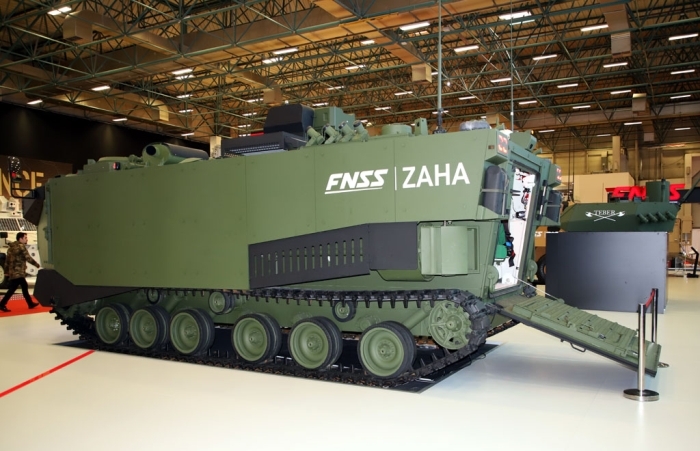 ZAHA; Personel Tayc, Komuta Arac ve Kurtarma Arac olmak zere  deiik konfigrasyona sahiptir. 