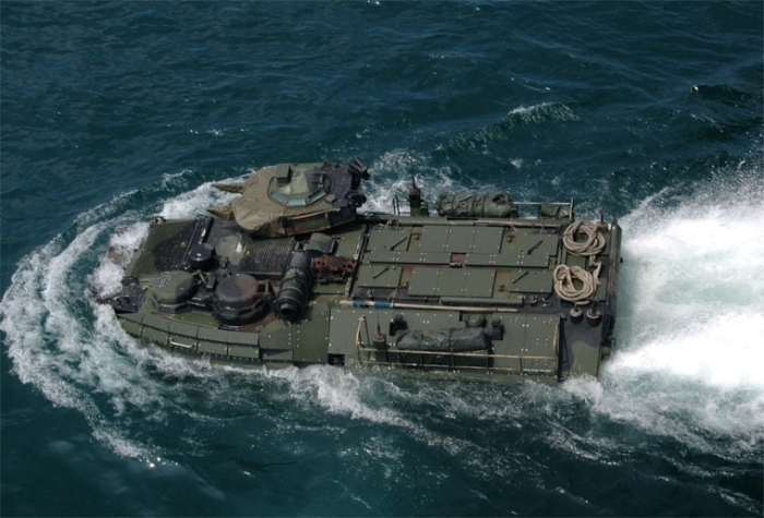 FNSS firmasnn paylat ilk grselde, platformun kyda yumuak arazide hareketi yer alrken ikinci grselde ise ZAHA'nn deniz testlerine ait fotoraf paylald. 