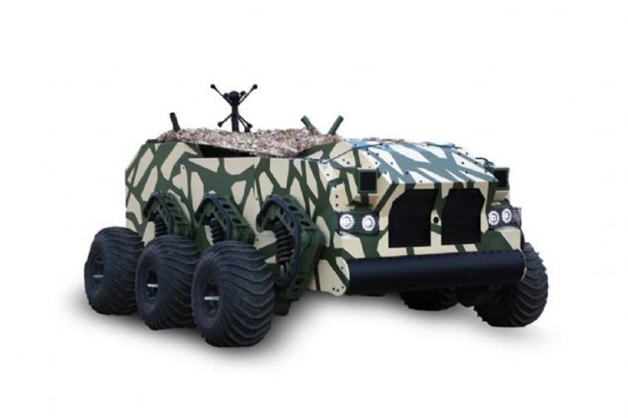 C4 Defence'da yer alan habara gre, Boa tam otonom insansz kara arac elektrik motorlar sayesinde her tekerden eki kabiliyetine sahip. Aracn devrilme olasl, tekerleklerin konumu ve gvde yaps itibariyle asgari dzeyde.