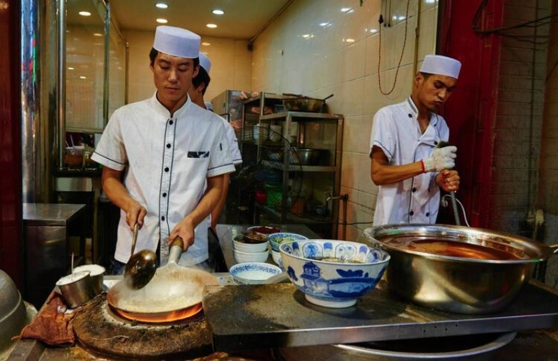                                                                 Do�al kaynaklar� koruma savunucular�, biyolojik �e�itlilik ve hastal�k yayma potansiyeli �zerindeki etkisi nedeniyle yaban hayat� ticaretini uzun s�redir k�n�yorlar.                                                       