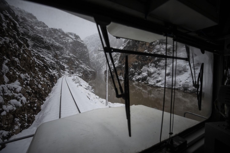 - Trenin kalk saatleri