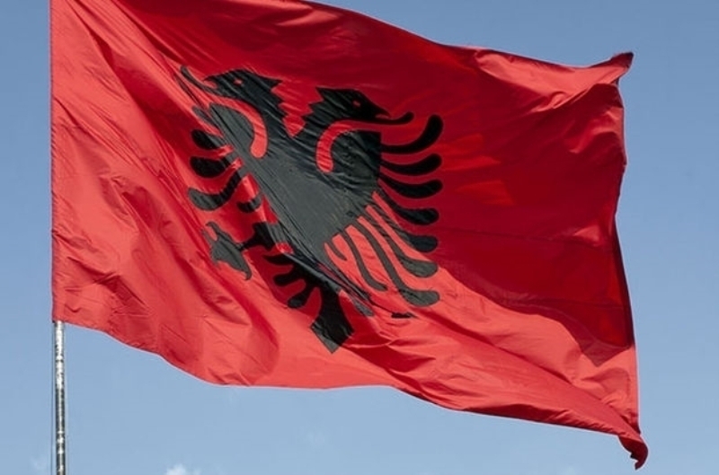 106- Arnavutluk 250 milyon dolar  