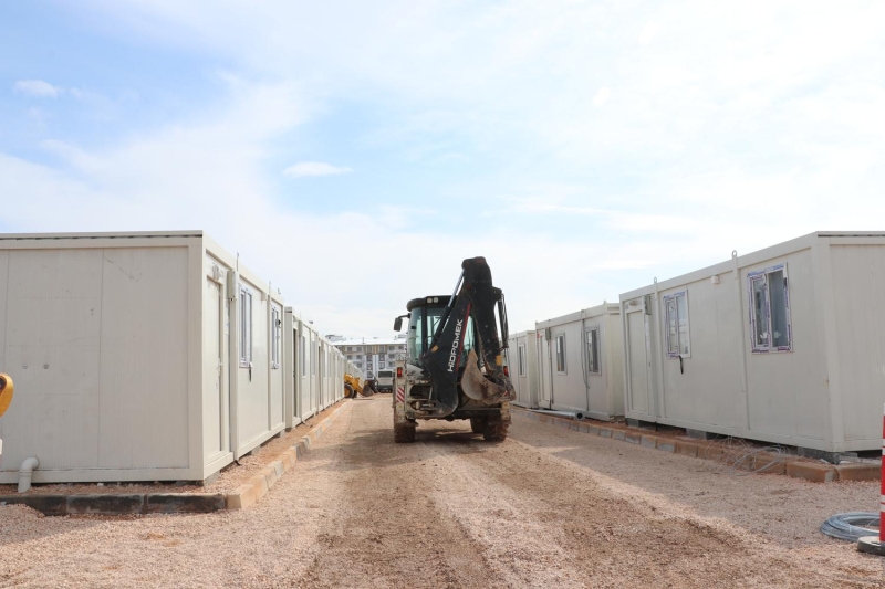 AFAD ile Sosyal Yardmlama ve Dayanma Vakf tarafndan toplam 38 milyon 990 bin liralk nakdi yardm yapld.  