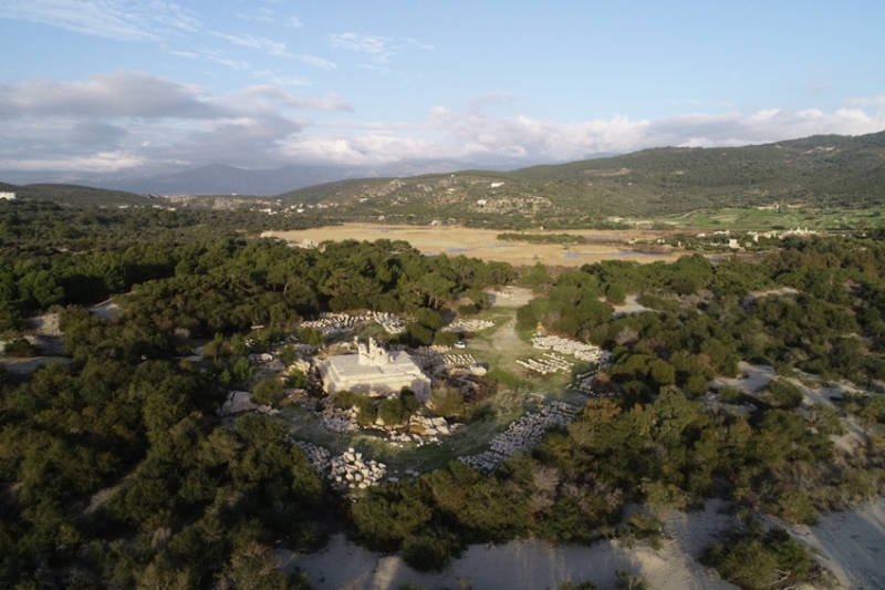                                                                 'Fener, Patara'daki en heyecan duyduum eserlerin banda geliyor' <br><br>  Fenerin kazs srasnda Neron'un adn tayan yaztn bulunduu blgede, denizcilere uur getirecei inancyla yaplan yunus kabartmal tan da bulunduunu belirten Ik, 'Fener, Patara'daki en heyecan duyduum eserlerin banda geliyor.                                                       