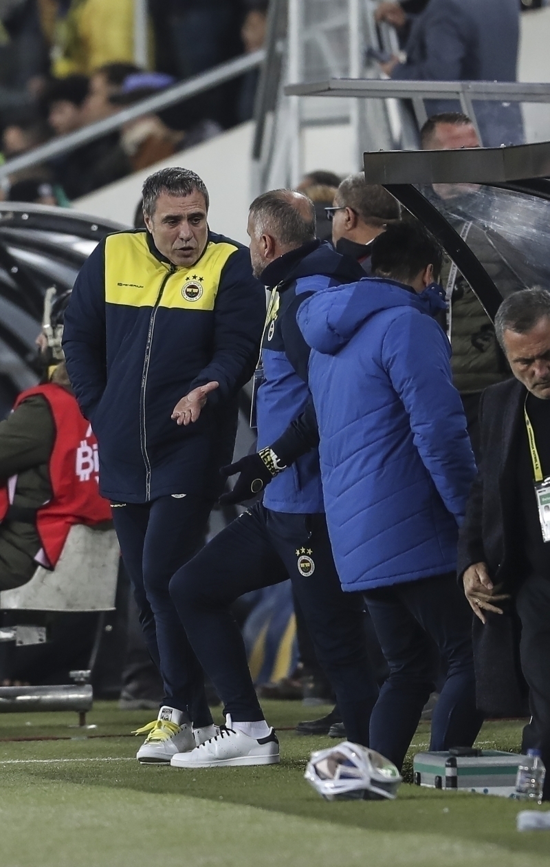 Tayfun Korkut’la imdiden grmelere balad kaydedilirken