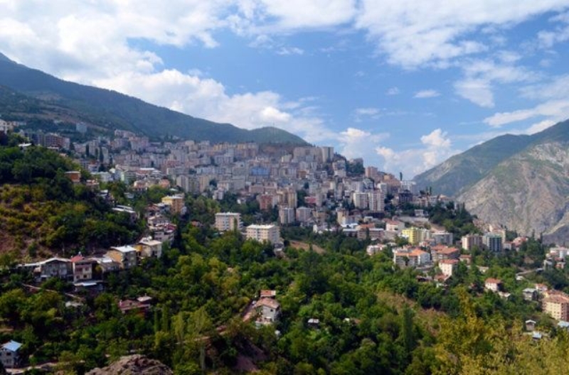                                                                 32 Artvin <br><br> Mutluluk dzeyi: % 62,72                                                        