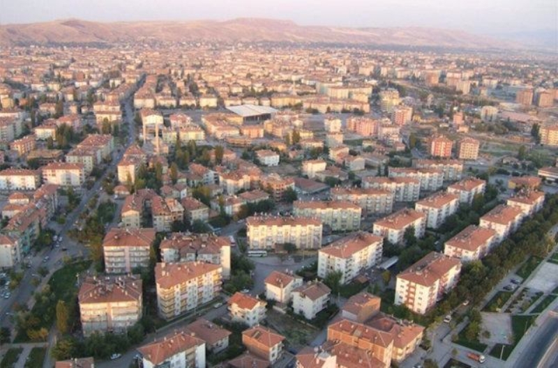                                                                 17 Aksaray <br><br> Mutluluk dzeyi: % 67,84                                                        