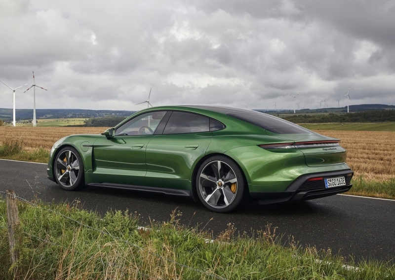 2020 Porsche Taycan Turbo S