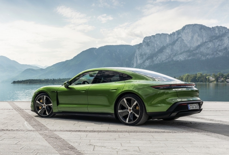 2020 Porsche Taycan Turbo S