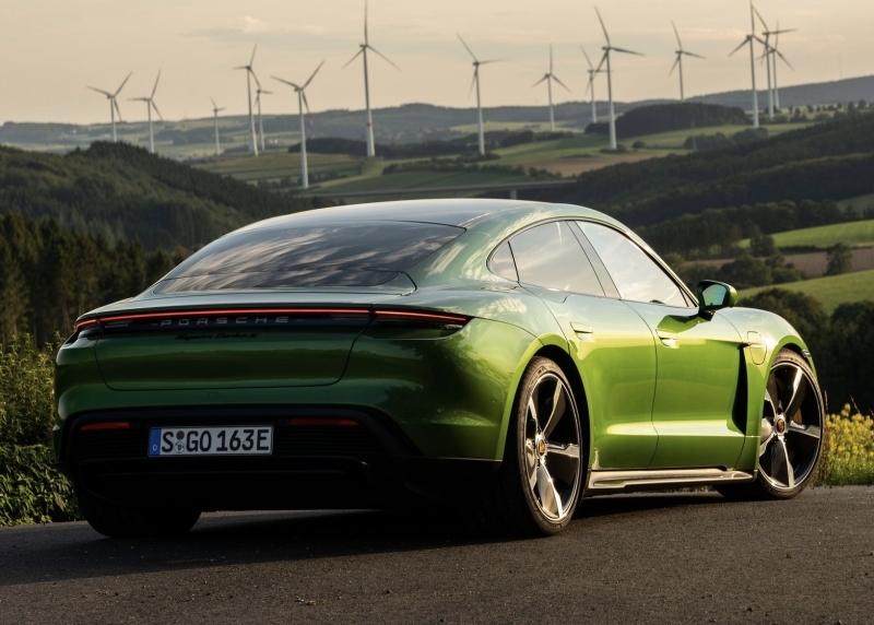 2020 Porsche Taycan Turbo S