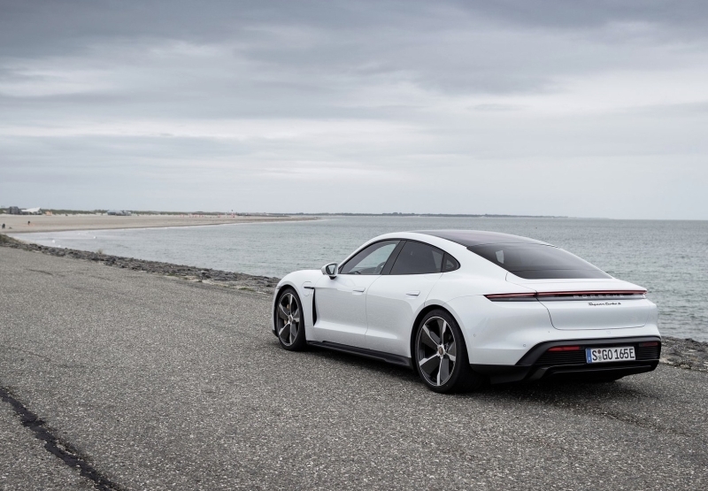 2020 Porsche Taycan Turbo S