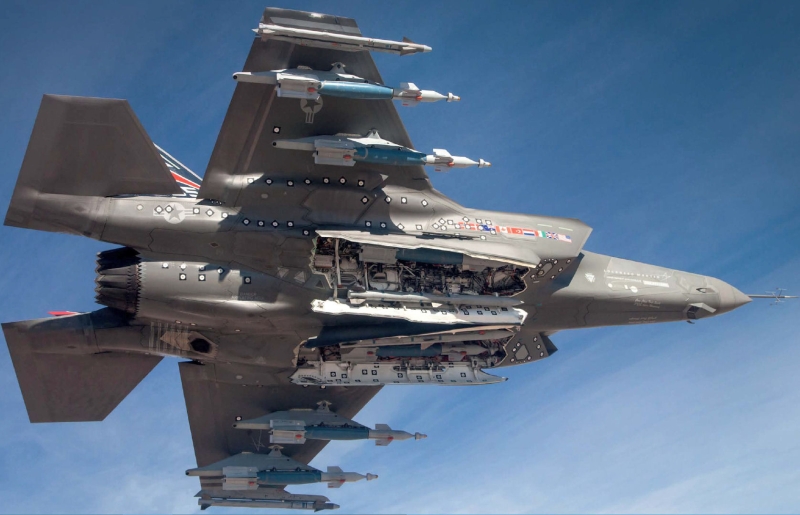 SOM-J f�zesi, 22 Ekim 2014’te ROKETSAN ile Lockheed Martin Missiles & Fire Control aras�nda imzalanan i� birli�i anla�mas� sonucunda F-35’lere entegre edilmeye ba�land�. 