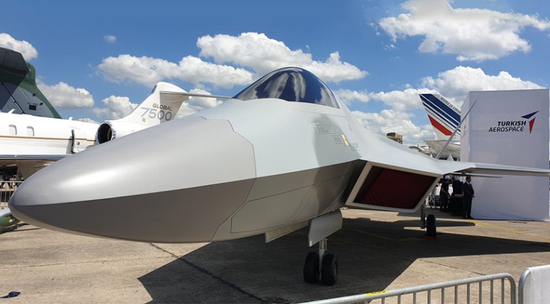 MMU'nun, T�rk Hava Kuvvetleri Komutanl���n�n envanterine girmesi planlanan F-35A u�aklar� ile birlikte g�rev yapmas� ve �retilecek u�aklar�n 2070’lere kadar T�rk Hava Kuvvetleri Komutanl��� envanterinde yer almas� �ng�r�lmektedir