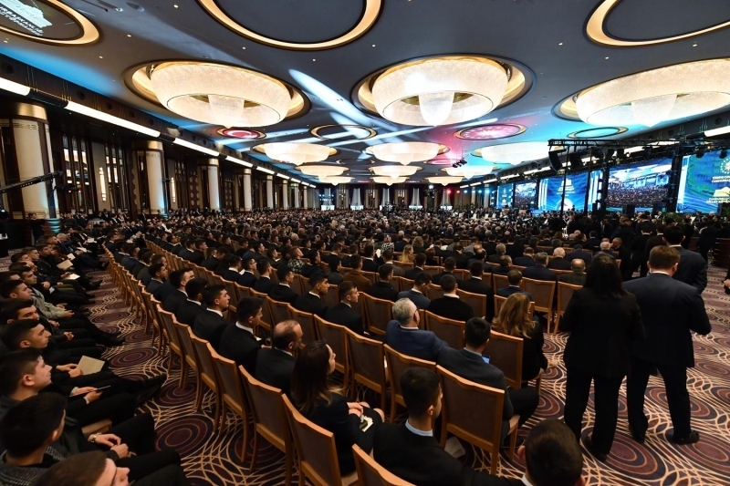 Ktphanede 5-10 ya aras kullanclar iin Nasreddin Hoca ocuk Ktphanesi, 10-15 ya aras kullanclar iin Genlik Ktphanesi ile Ses ve Grnt Ktphanesi, Nadir Eserler Ktphanesi, Aratrma Ktphanesi, Cihannma Salonu, Sreli Yaynlar Salonu, Seluklu Mze ve Sergi Salonu, Anadolu Salonu, Divan Salonu, Mcellithane, Kitap ifahanesi ve davet kabul alanlar, 500 kiilik konferans salonu, teknoloji snflar, mesleki eitim snflar, zel grup alma ve film izleme alanlar, yemek salonlar, seminer salonlar, mescit, personel alma alanlar ve dinlenme alanlar yer alyor.  