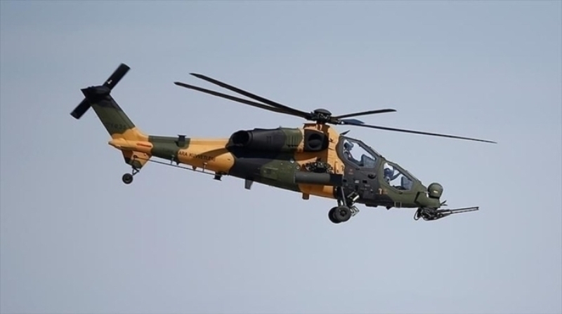                                                                 ATAK'A YERL� TOP GEL�YOR<br><br> TUSA� taraf�ndan �retilen ve Pakistan ile imzalanan ihracat s�zle�mesinin ard�ndan Latin Amerika �lkelerinin de dikkatini �eken yerli A��r S�n�f Taarruz Helikopteri ATAK'�n burun k�sm�nda yer alan 20 mm'lik toplar, art�k T�rkiye'de �retilecek.                                                        