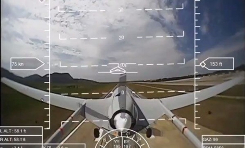                                                                 S�HA'LAR �LK TEST U�U�UNU YAPTI <br><br> Deniz Kuvvetleri Komutanl���'na teslim edilen Bayraktar TB2 Silahl� �nsans�z Hava Arac� (S�HA), donanma ad�na ilk test u�u�unu Akdeniz semalar�nda ger�ekle�tirdi. <br><br> Donanma ad�na yap�lan ilk test u�u�unu Baykar Teknik M�d�r� Sel�uk Bayraktar Twitter hesab�ndan payla�t�. Bayraktar payla�t��� videoya 'Deniz Kuvvetlerimizin Bayraktar S�HA's� Akdeniz semalar�nda ilk test u�u�unu yapt�. 'Bismillah Vira' dedi' a��klamas�n� da ekledi.                                                        