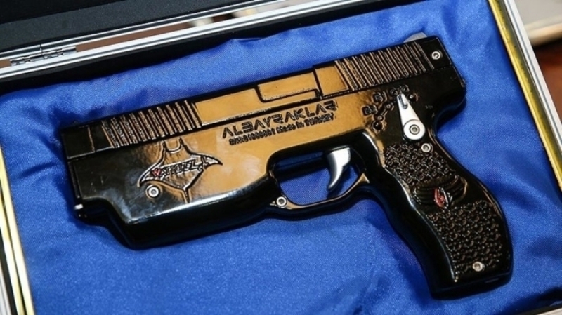                                                                 Wattozz‘un uzaktan kontrol edilebilen mermileri 10 metreye kadar kadar etkili olaca�� d�zenlenen etkinlik s�ras�nda a��kland�.                                                        