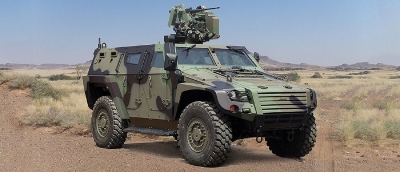                                                                 COBRA II <br><br> Cobra II platformu �zerine geli�tirilen Cobra II Y�k Ta��y�c� Z�rhl� Ara�, Cobra II’nin sahip oldu�u �st�n arazi ve manevra kabiliyetine sahip. Ara�, gece ve g�nd�z, zorlu arazi ve iklim ko�ullar�nda, farkl� operasyon b�lgelerinde ihtiyaca cevap verebilecek. <br><br> Cobra II Y�k Ta��y�c� Z�rhl� Ara�, geli�mi� hareket kabiliyetinin yan� s�ra operasyon b�lgesinde g�rev yapan di�er ara�larla uyumlu y�ksek koruma sa�layacak. <br><br> Y�ksek ta��ma kapasitesiyle dikkat �eken ara�, 2,5 ton faydal� y�k ta��ma imkan� sunuyor.                                                        