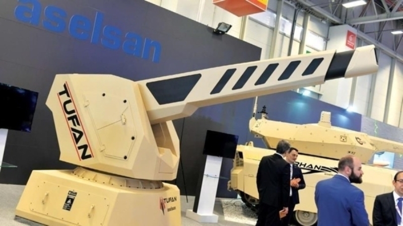                                                                 Bu konuda ABD ba�ta olmak �zere Almanya, Fransa, �in, Rusya, G�ney Kore gibi �lkelerde de �al��malar y�r�t�l�yor. <br><br> ASELSAN, bu alanda geli�tirece�i �r�nlerle d�nyan�n �nde gelen �reticilerinden birisi haline gelmeyi hedefliyor.                                                        