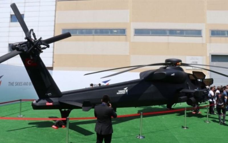 Kotil, Atak'n 'ar abisi' olarak anlan Ar Snf Taarruz Helikopteri Projesi kapsamnda gelitirilen helikopterin, 10 ton snfnda olacan belirtti.     