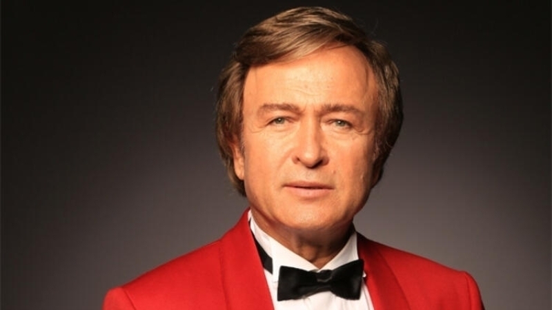 Sanat�� Erol Evgin ba� sa�l��� diledi.