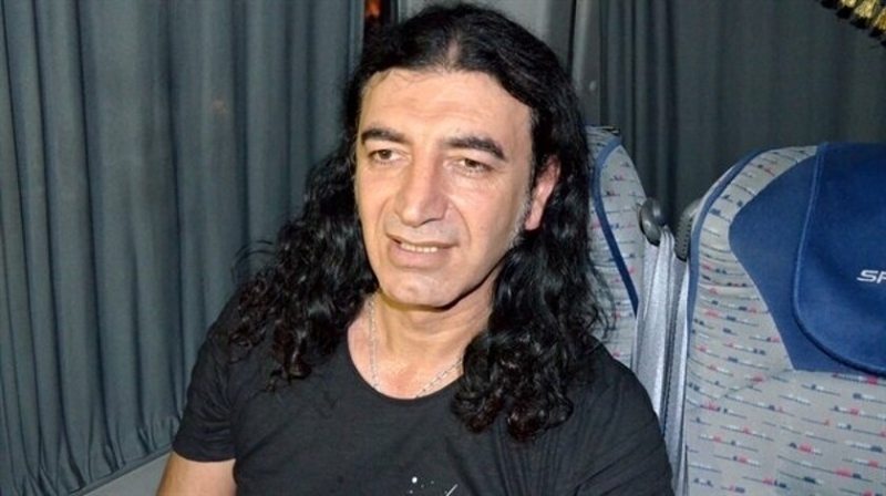 Murat Kekilli ise '�ok �ehidimiz var. C�mlelerimizin hi�bir anlam� yok, 'Mekanlar�n�z cennet olsun.' d���nda.' ifadelerine yer verdi.