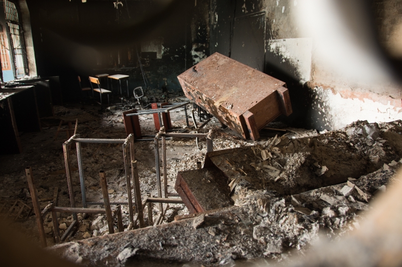 Yetkililer 630'dan fazla kiinin gzaltna alndn, gsterilerin yaand blgelere yaklak 7 bin 500 gvenlik grevlisi konulandrldn bildirdi.