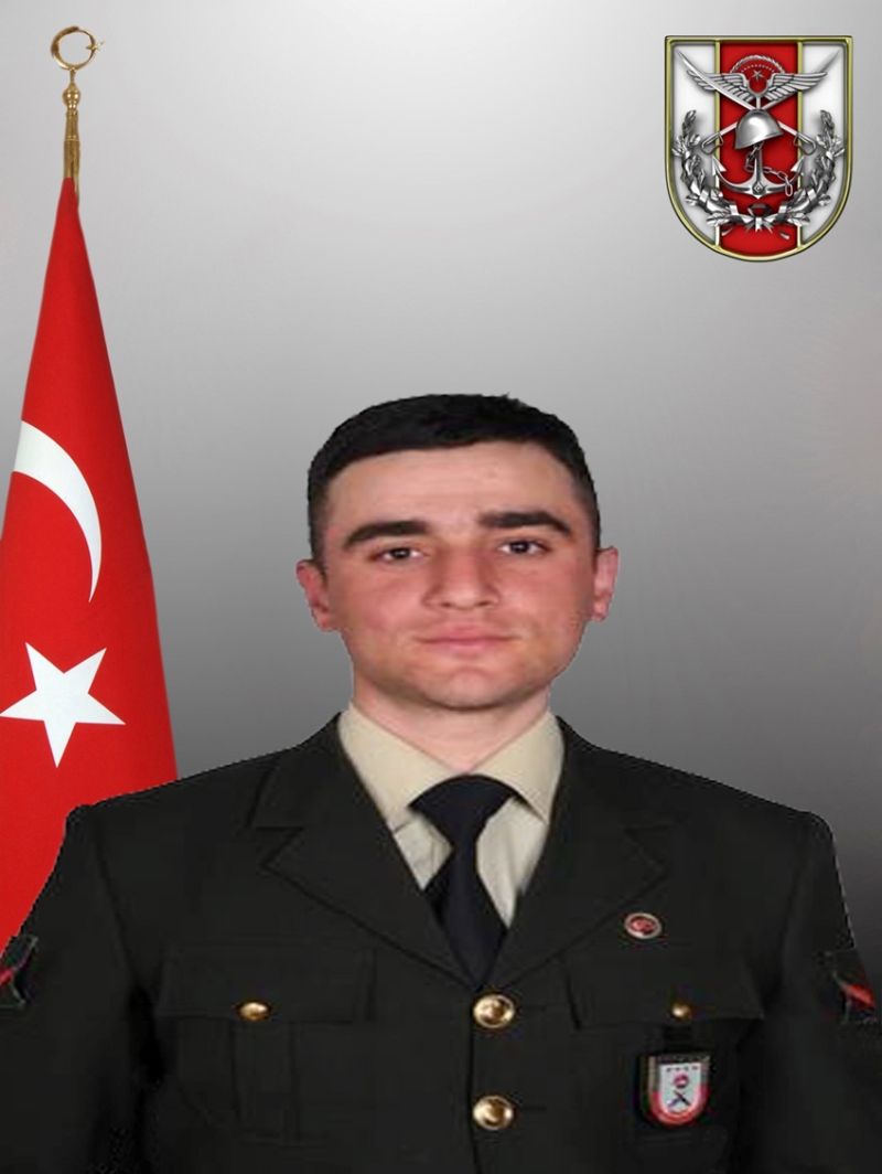 Uzman Onba Halil brahim Akkaya <br><br> Ac haber, Osmaniye'de oturan ailesine verildi.  