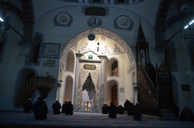 Hazrlar, unlar kaydetti:  'nanyoruz ki bu dualarmz Mehmetiimiz iin manevi bir destek olacak, Cenabhak inallah onlar nusretiyle, inayetiyle muvaffak klacak. nanyorum ki bu necip milletin boynu, onlarn bu yiitlikleri ve fedakarlklaryla bklmeyecek. Millet olarak bizi biz yapan deerlerin etrafnda kenetlenerek, bizi fitne ateinde yakmak isteyenlere frsat vermeyeceiz.'