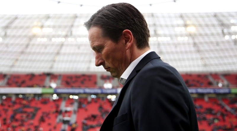 Alman antren�r�n Ali Ko�’tan istedi�i transfer b�t�esinin bir hayli y�ksek olmas� sar� lacivertli y�neticileri �oka u�ratt�. 