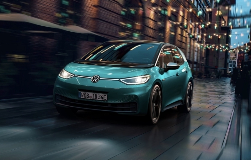 nmzdeki birka yl iinde, elektrikli mobilitede dnya lideri olmay hedefleyen Volkswagen, bu amala 11 milyar Euro yatrm yaparak, 2025 ylna kadar 1,5 milyon elektrikli ara retmeyi planladn aklad.