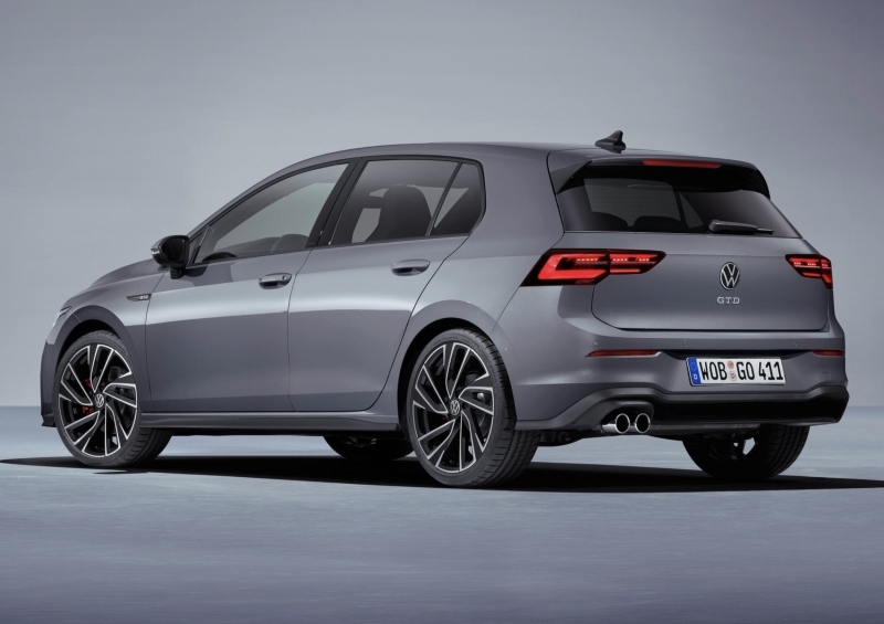 Volkswagen’in ilk olarak 1982 ylnda pazara sunduu dizel motor, turbo dizel ve Golf GTI Mk1'deki gibi dier sportif zelliklerle kompakt snfa ilgiyle karlanmt. 