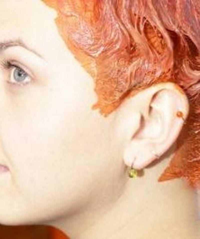 9. Di macunu, sa boyarken boya bulaan yerlerdeki lekeleri karmaya yardmc olur.