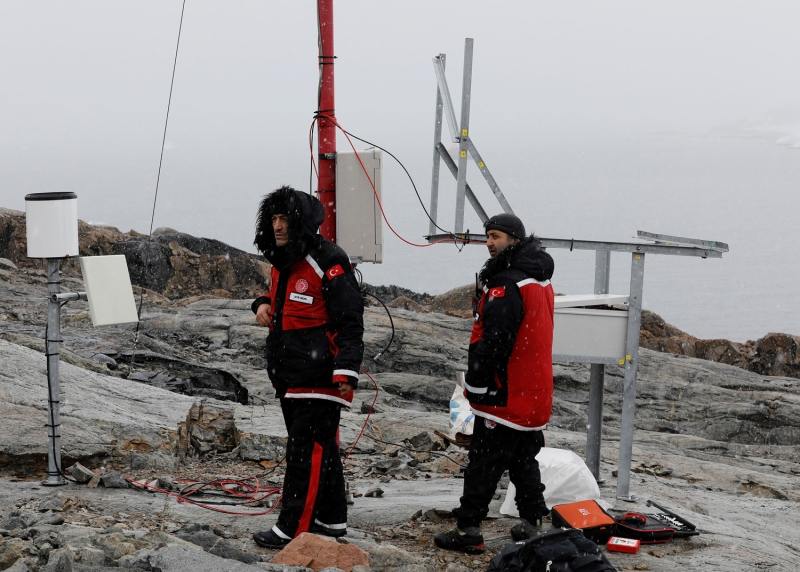 - Karbon izini azaltmak iin yenilenebilir enerji