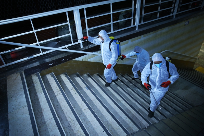 Ziya Durmuolu ise otobs, metro, kamu kurumlar, ibadethaneler, park ve alveri merkezi gibi halkn youn olduu yaam alanlarnda 24 saat gerekli almalar yaptklarn aktard.  