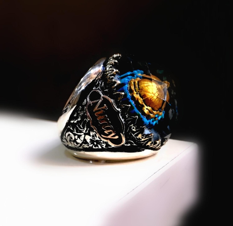 Yzn yapmnda orijinal kuvars ta kullandn belirten Kkdemirel, unlar syledi: