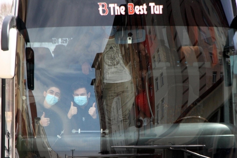 <p>Koronavirüs tedbirleri kapsamında kente daha önce Yunanistan'dan 39, Kolombiya'dan 10, İsveç'ten 23, Fransa'dan 138 kişi getirilmişti.</p>