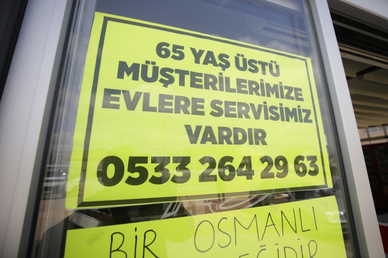 <p><b>- 'HERKES ELİNİ TAŞIN ALTINA KOYMALI'</b><br></p>