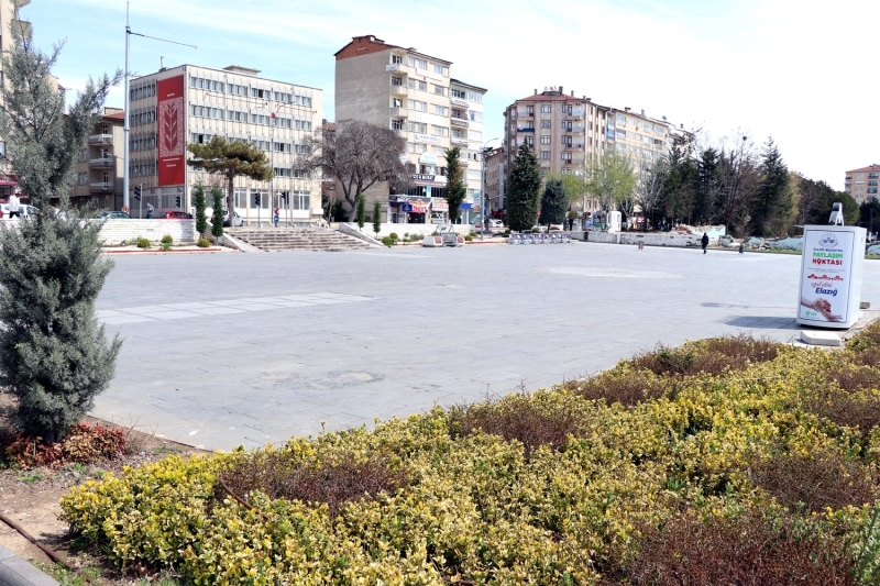 <p>Elaz Ahmet Aytar Meydan</p>