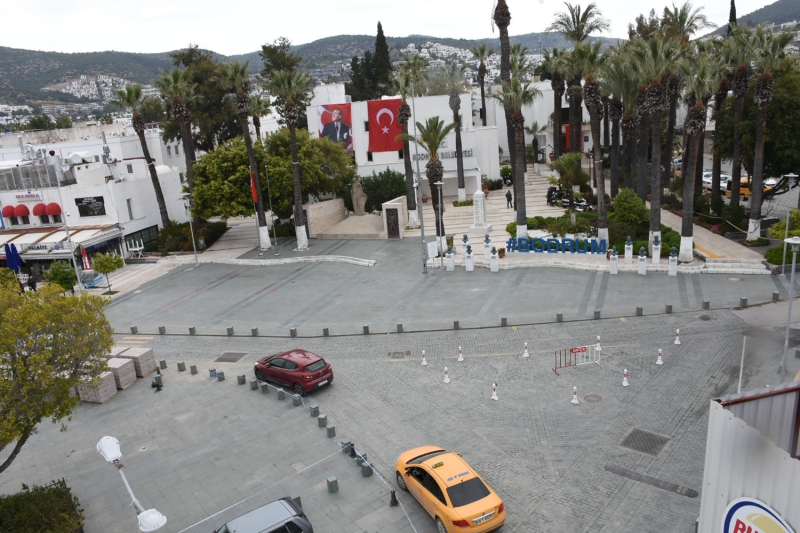 <p>Bodrum Belediye Meydan</p>
