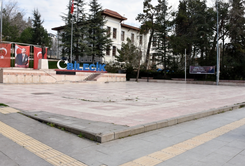 <p>Bilecik Cumhuriyet Meydan</p>