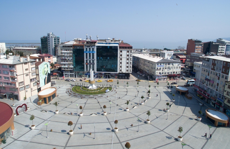 <p>Rize 15 Temmuz Demokrasi ve Cumhuriyet Meydan</p>