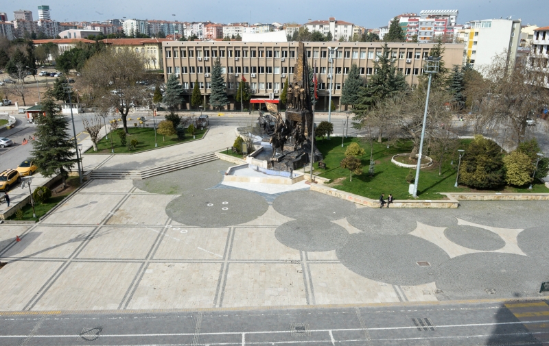 <p>Uak 15 Temmuz ehitler Meydan</p>