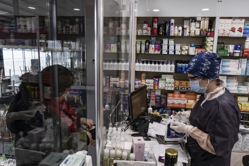 <p>�stanbul'da vatanda�lar�n koronavir�s �nlemleri</p>