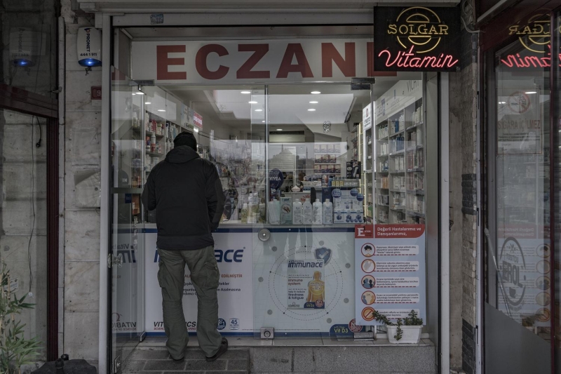 <p>�stanbul'da vatanda�lar�n koronavir�s �nlemleri</p>