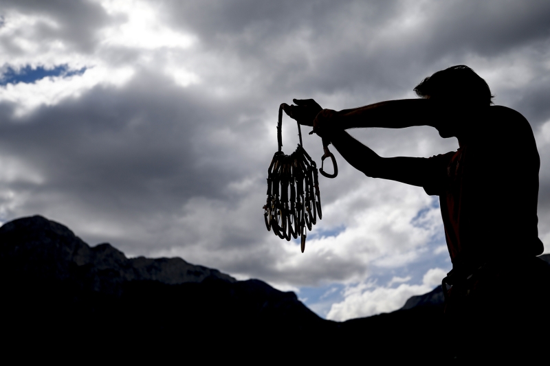 <p>Geyikbayırı'nın, dünyanın en popüler kaya tırmanışı bölgelerinden olduğunu ve her yıl binlerce yabancı sporcunun geldiğini kaydeden Akkaya, 'Bölge halkı da bunu turizme dönüştürdü. Onlar da artık mutlu.' ifadelerini kullandı.</p>