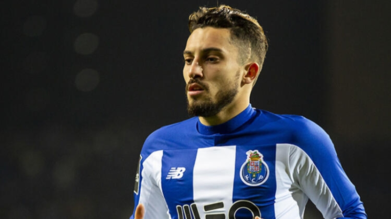 <p>Alex Telles'in Chelsea transferinin gerçekleşmesi durumunda da Galatasaray anlaşma gereği kasasına 3,5 milyon euro koyacak.</p>